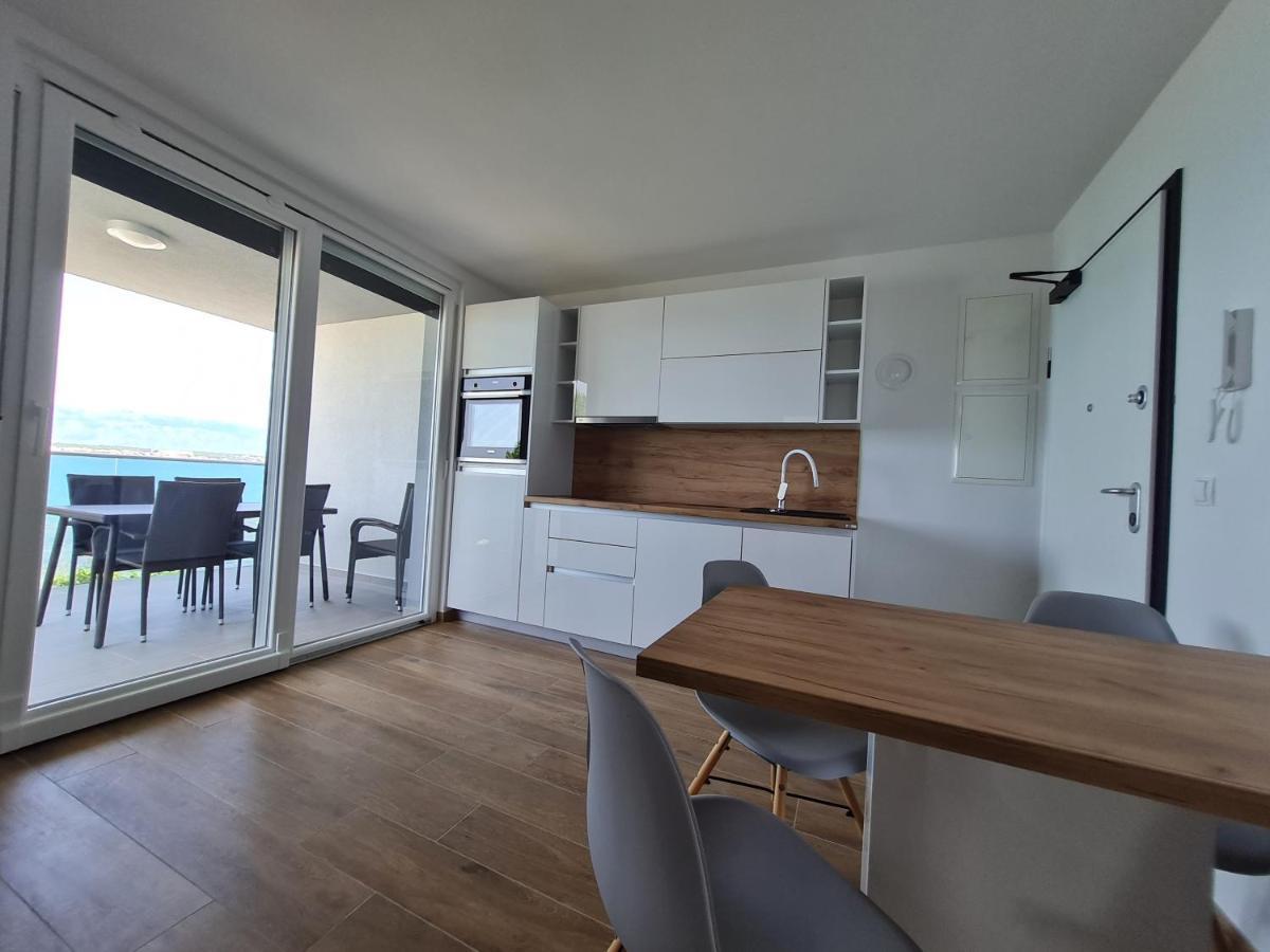 Apartmani Adria 닌 외부 사진