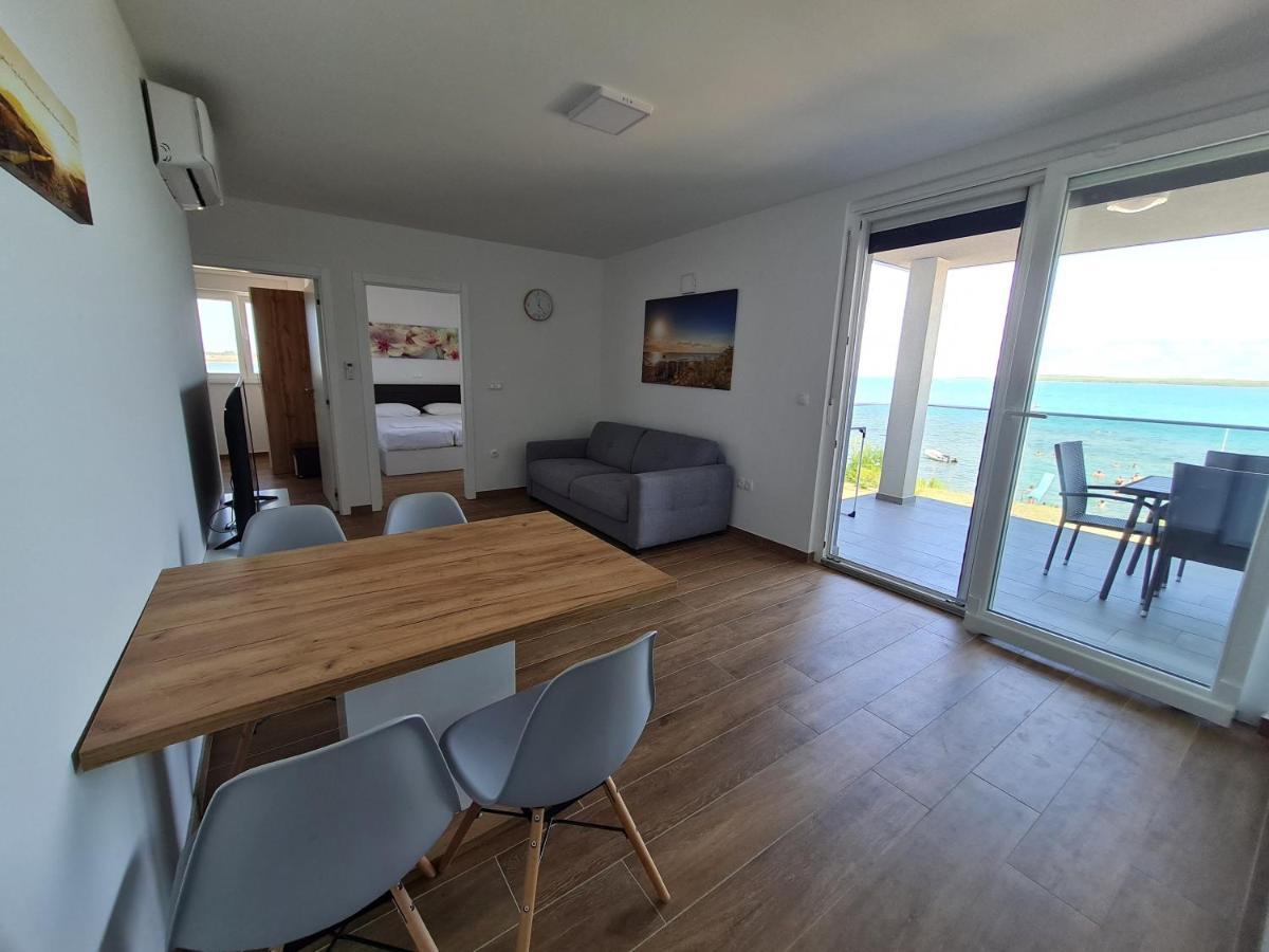 Apartmani Adria 닌 외부 사진