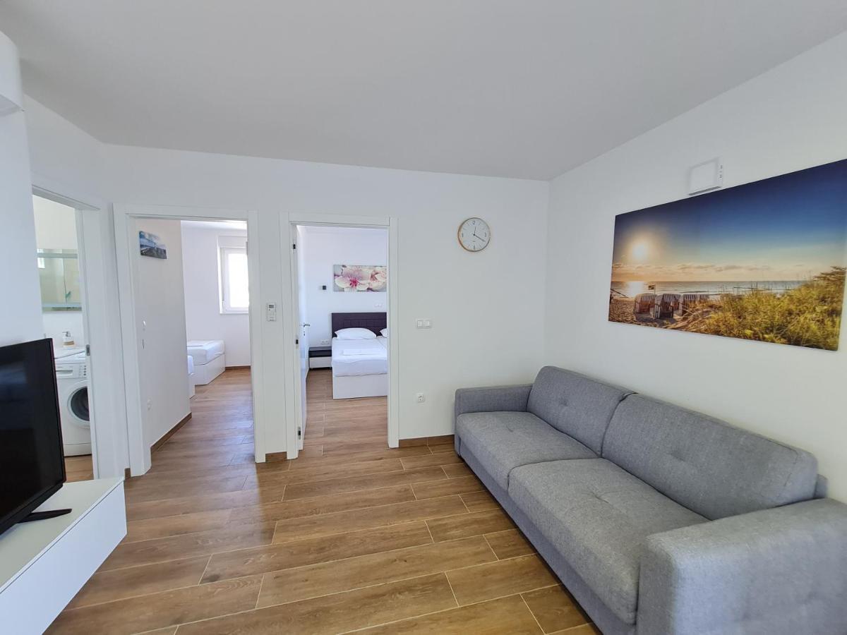 Apartmani Adria 닌 외부 사진