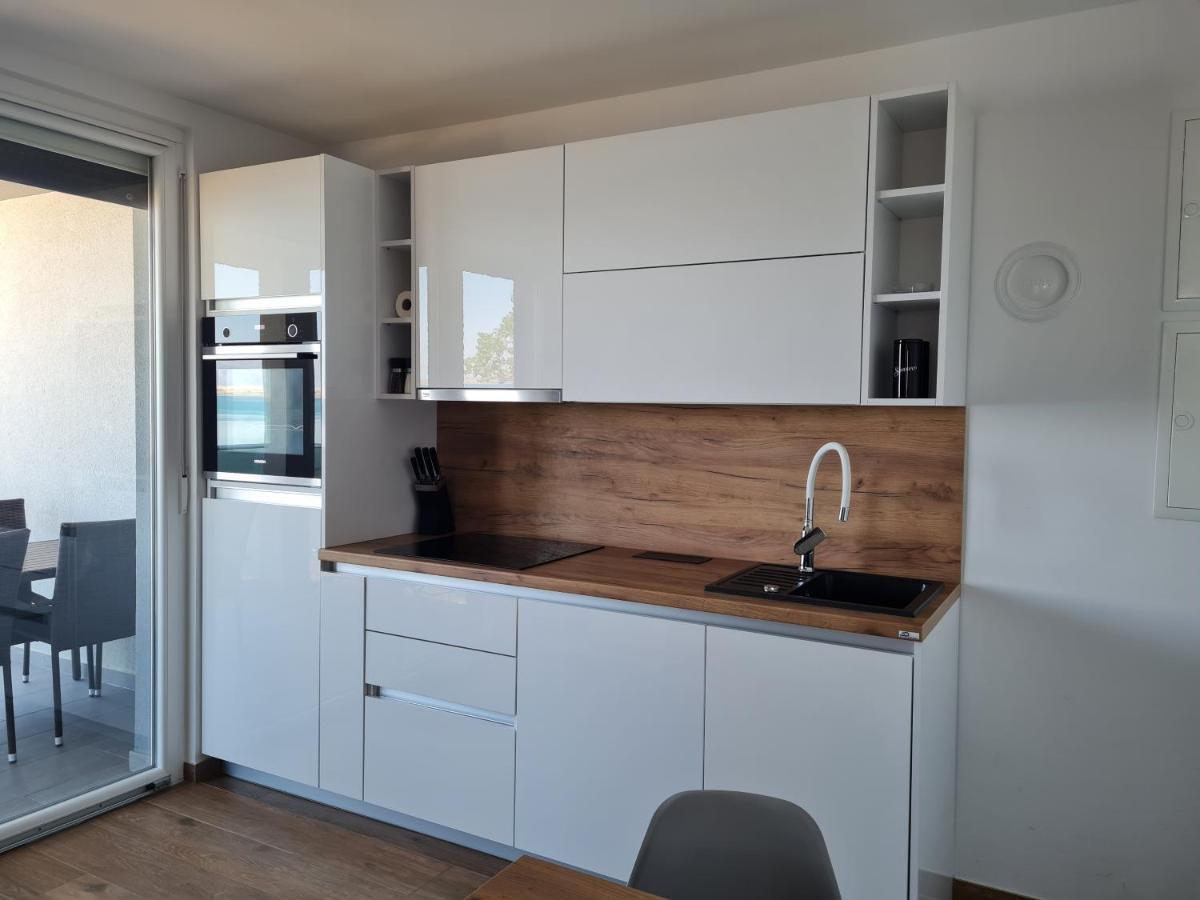 Apartmani Adria 닌 외부 사진