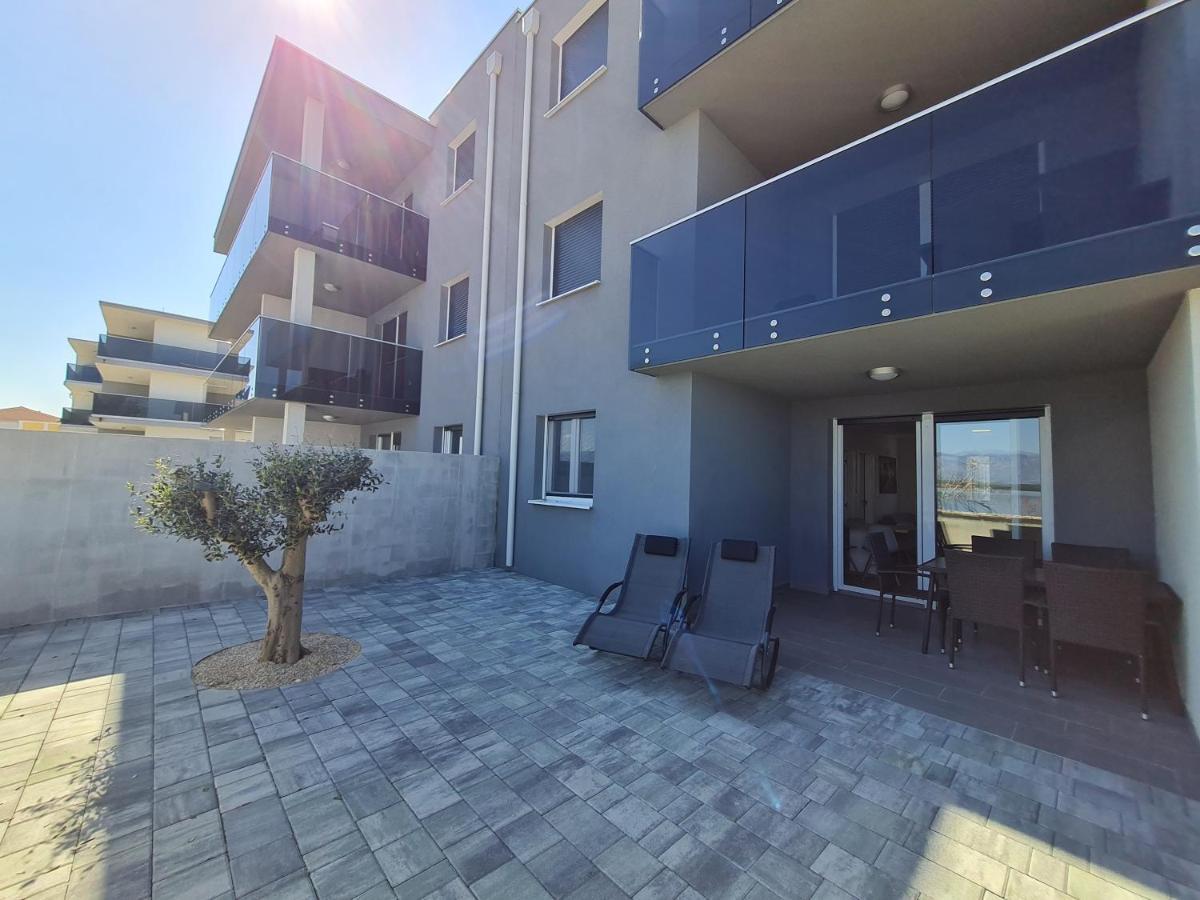Apartmani Adria 닌 외부 사진